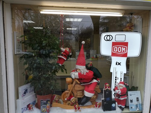 Bild zu Newsbeitrag Weihnachtsstimmung in der Firma Lissy